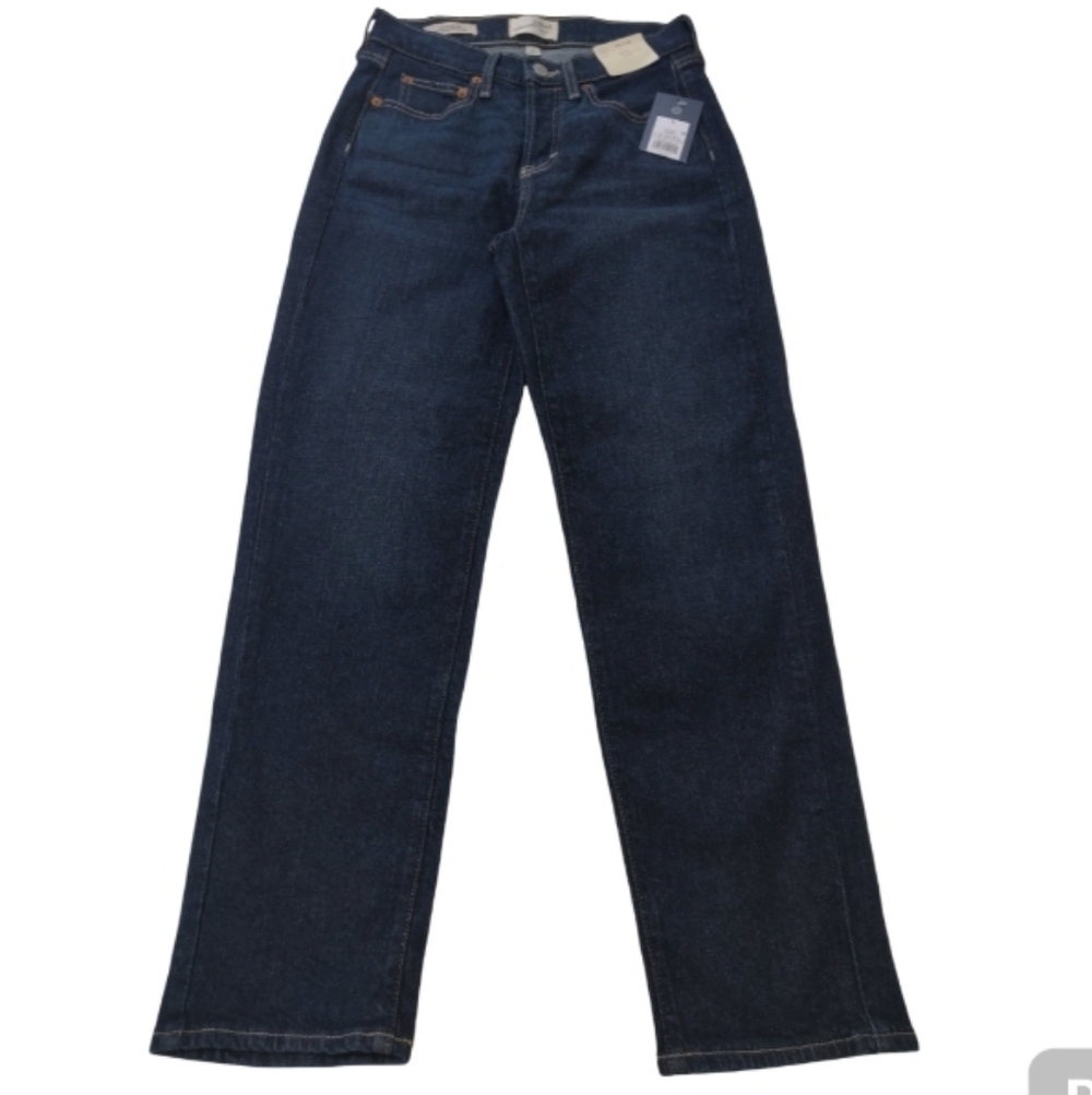 NWT Universal Thread Jeans.